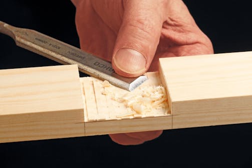 Så gör du en bladfog av trä Bladfog: Utsågning och fogning